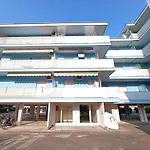 With Pool In 54388 Apartman Bibione