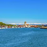 With Pool In 54388 Apartman *