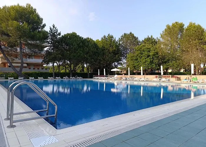 Appartamento With Pool In 54388 Bibione