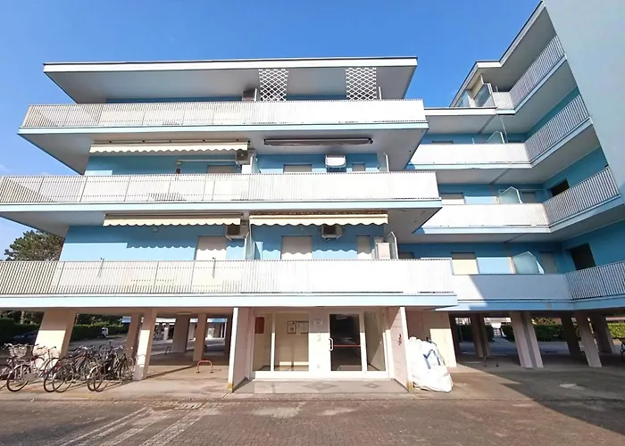 With Pool In 54388 Appartamento Bibione